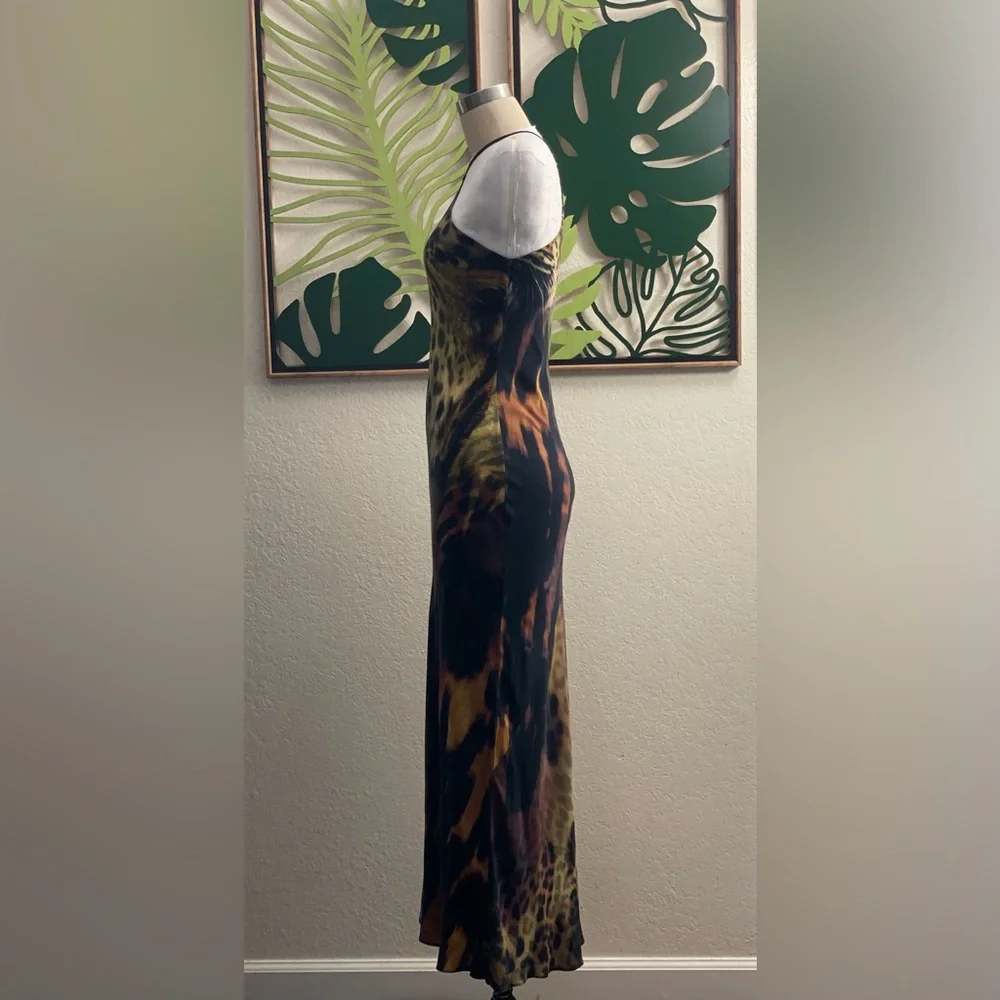 ASOS DESIGN halterneck maxi slip dress in animal
placement print NWT - Picture 8 of 10